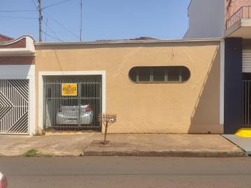 Alugar Casas / Padrão em Sertãozinho. apenas R$ 390.000,00