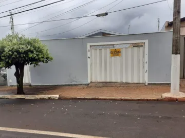 Alugar Casas / Padrão em Sertãozinho. apenas R$ 470.000,00