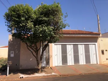 Alugar Casas / Padrão em Sertãozinho. apenas R$ 1.200,00