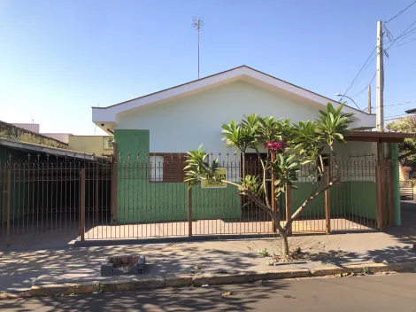 Alugar Casas / Padrão em Sertãozinho. apenas R$ 1.500,00